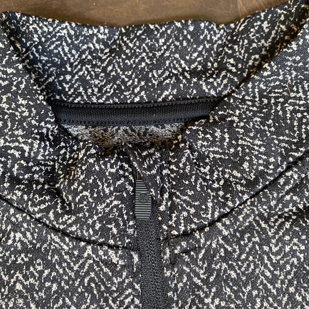 Lululemon Rest Less Half Zip Pullover Herringbone Black White Women Size 8‎ - Picture 5 of 13